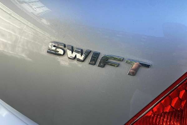 2009 Suzuki Swift RS415