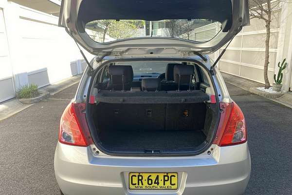 2009 Suzuki Swift RS415