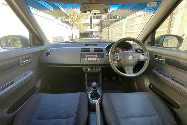 2009 Suzuki Swift RS415