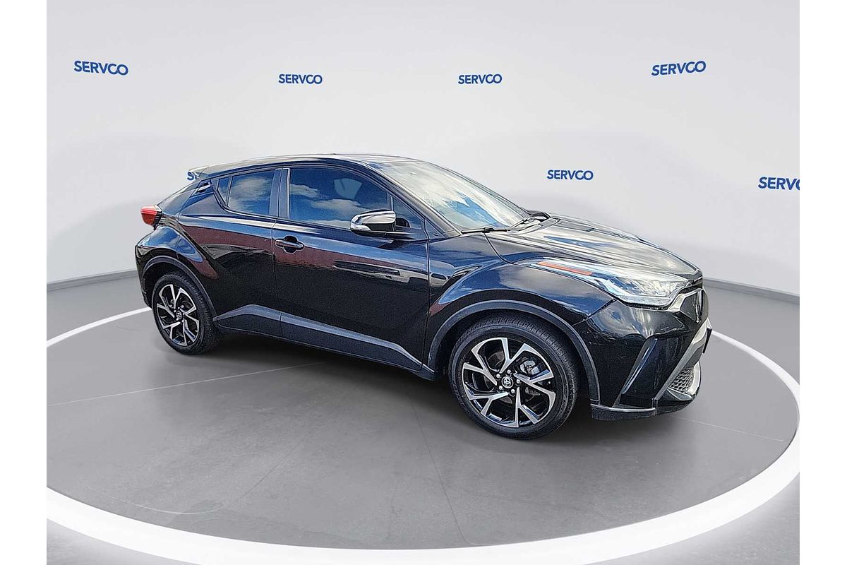 2022 Toyota C-HR XLE