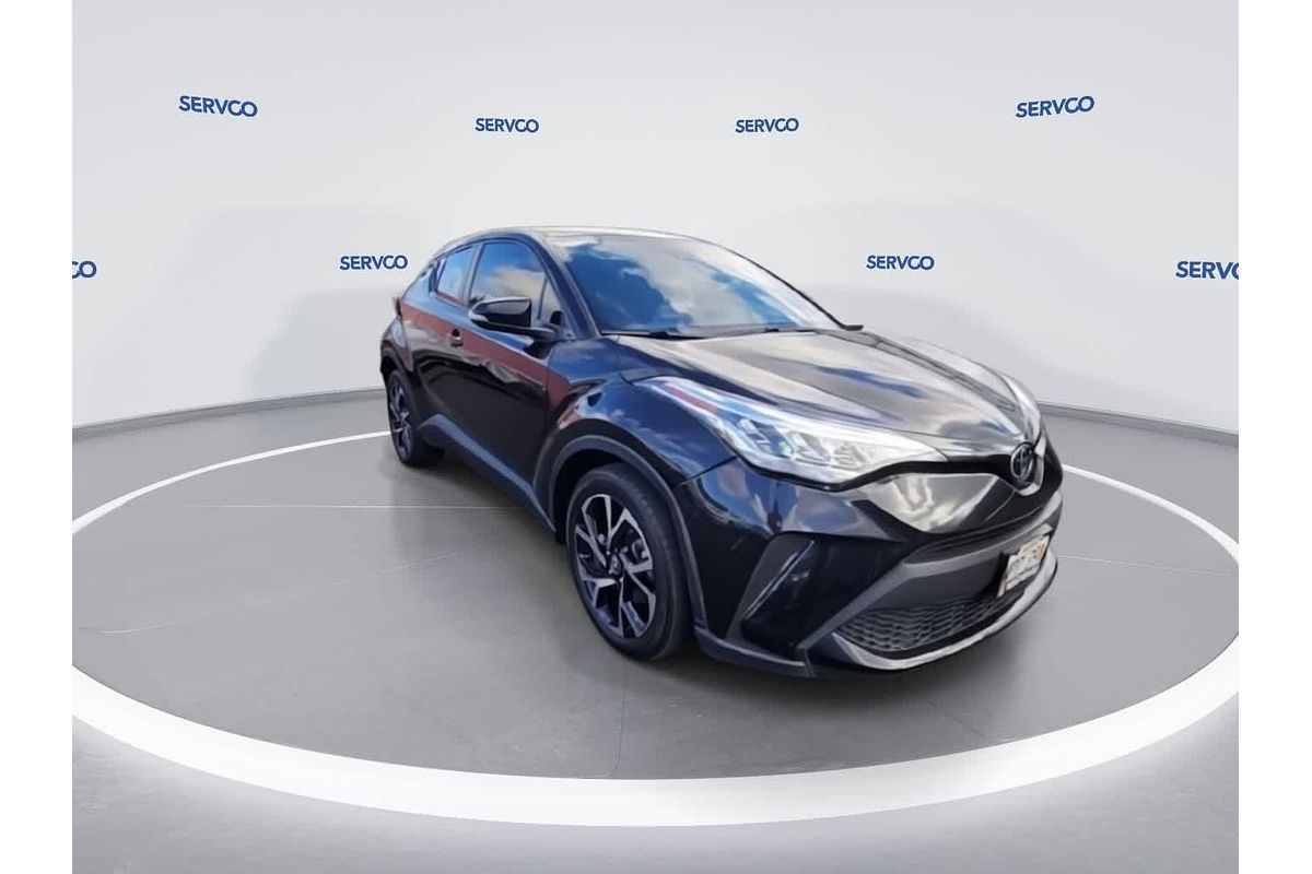 2022 Toyota C-HR XLE