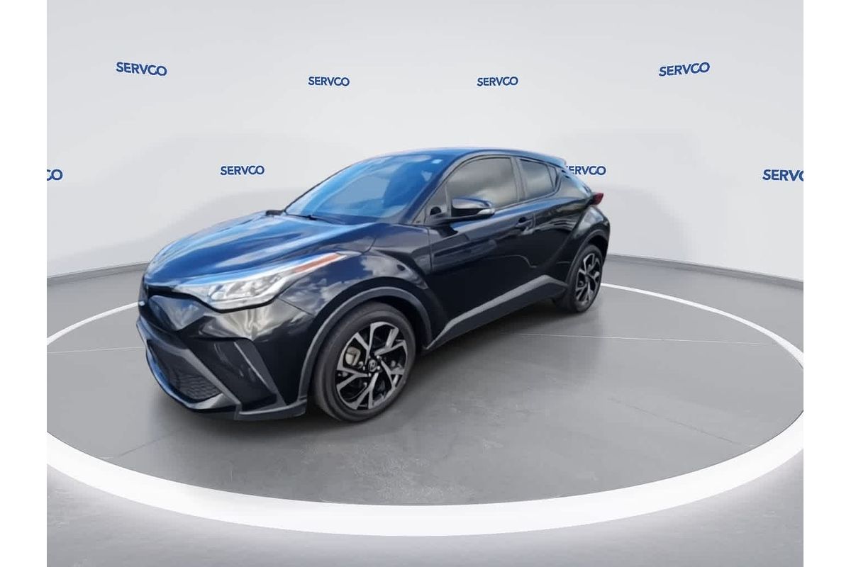 2022 Toyota C-HR XLE