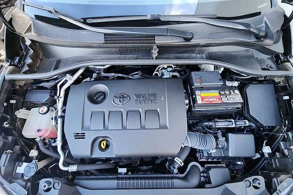 2022 Toyota C-HR XLE