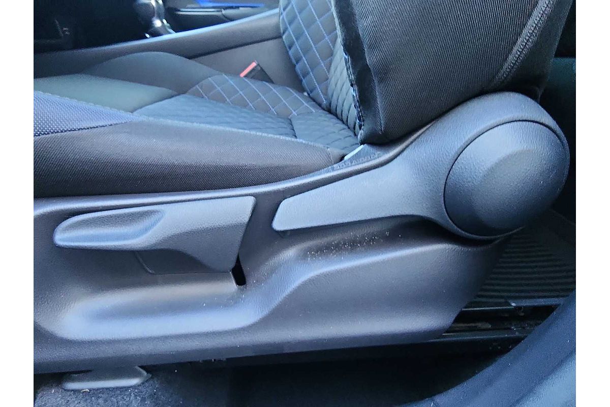 2022 Toyota C-HR XLE