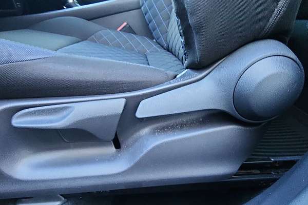 2022 Toyota C-HR XLE