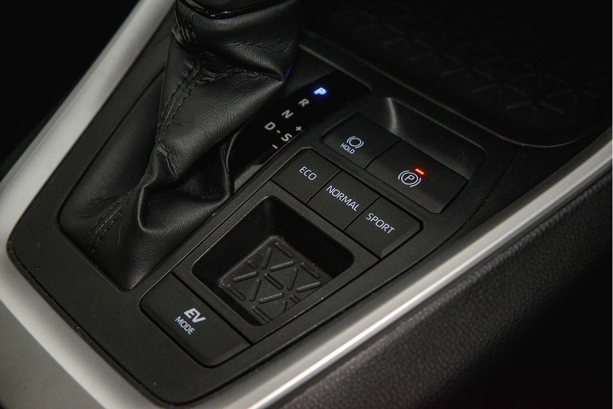 2020 Toyota RAV4 GX AXAH52R