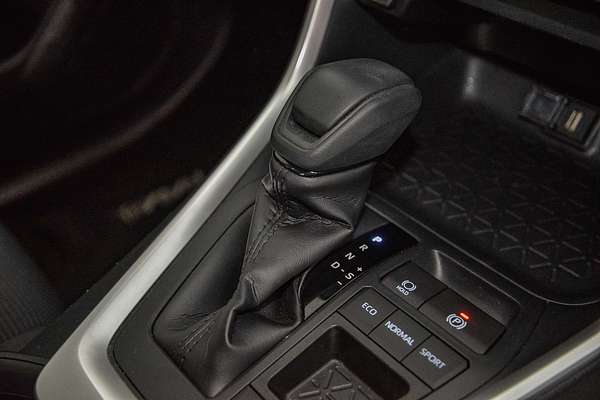 2020 Toyota RAV4 GX AXAH52R