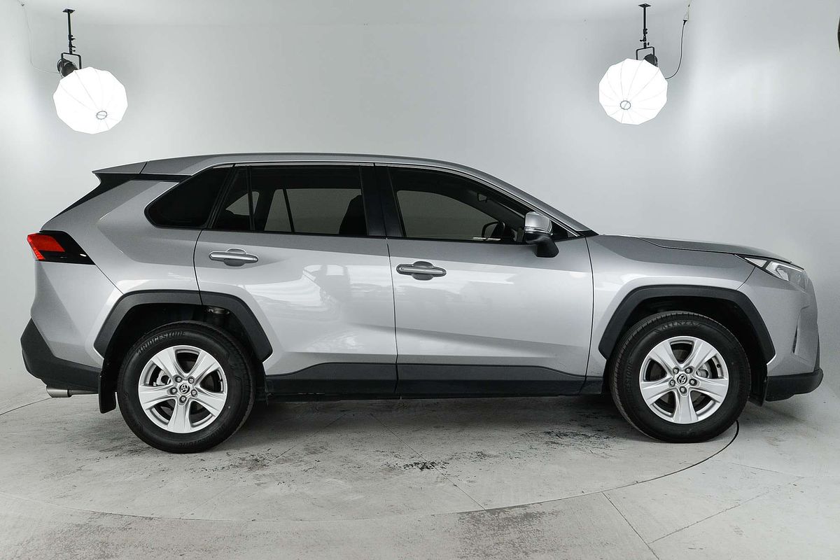 2020 Toyota RAV4 GX MXAA52R