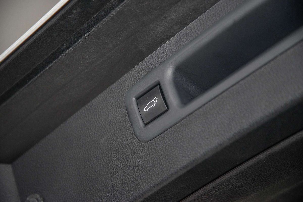 2022 Toyota Kluger Grande AXUH78R