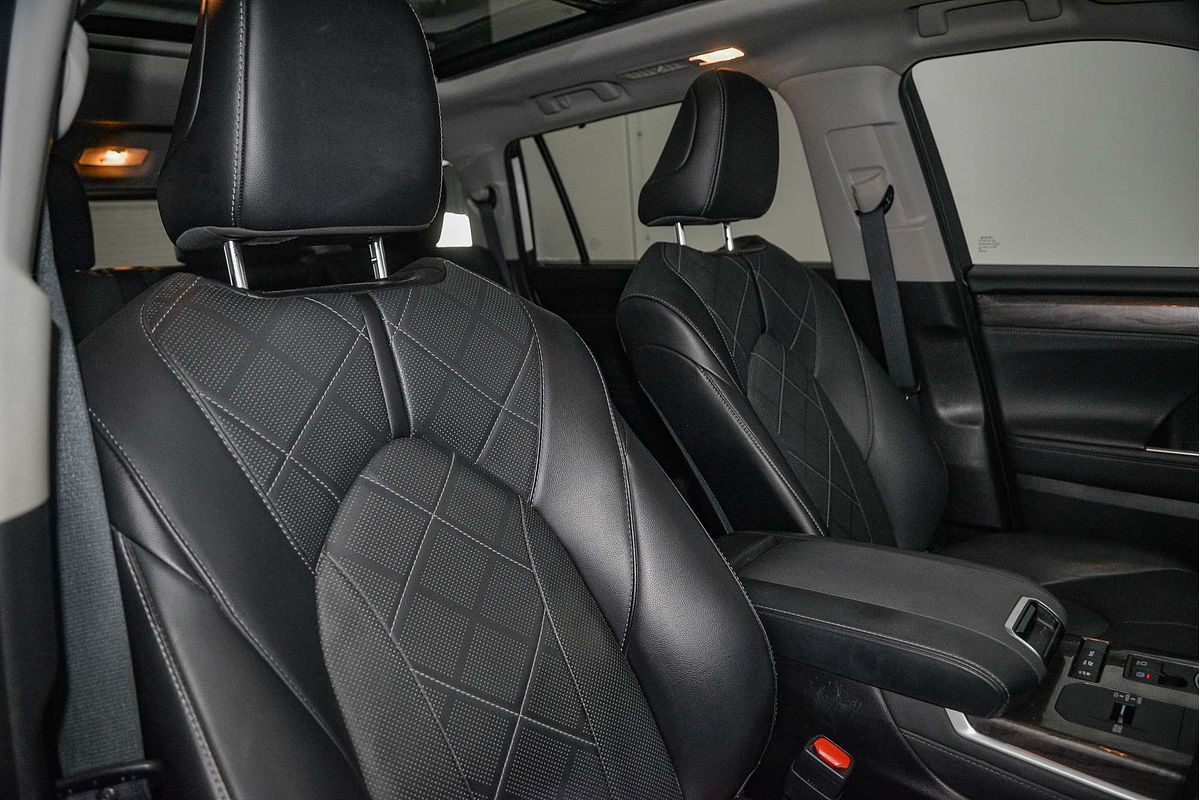 2022 Toyota Kluger Grande AXUH78R