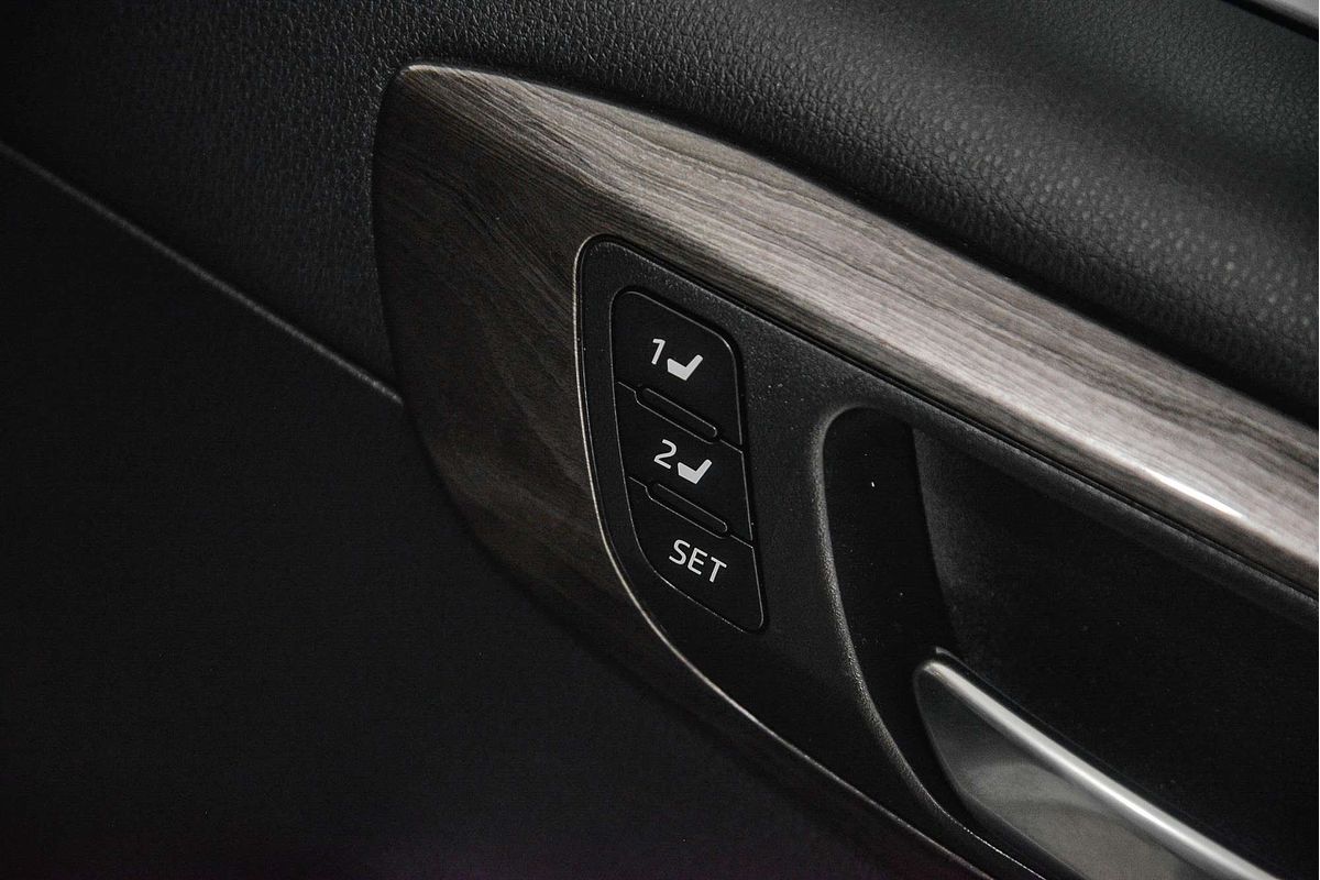 2022 Toyota Kluger Grande AXUH78R