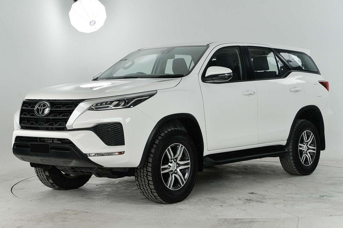 2023 Toyota Fortuner GX GUN156R