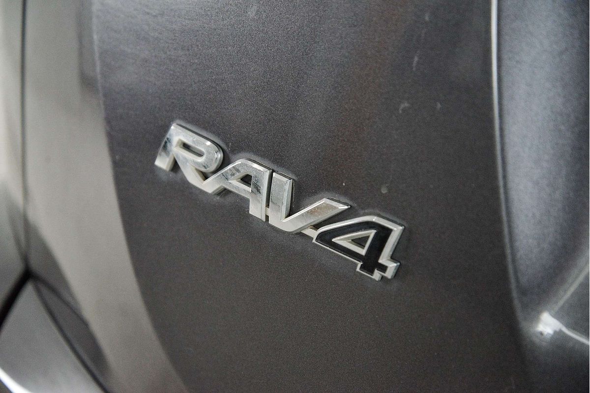 2018 Toyota RAV4 GX ZSA42R