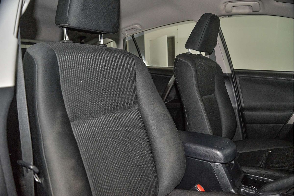 2018 Toyota RAV4 GX ZSA42R