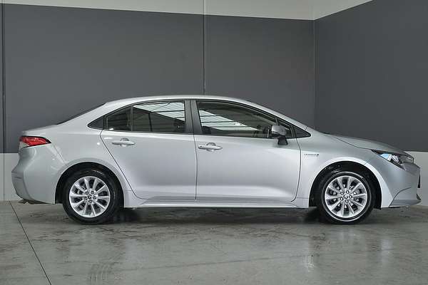2022 Toyota Corolla Ascent Sport Hybrid ZWE211R