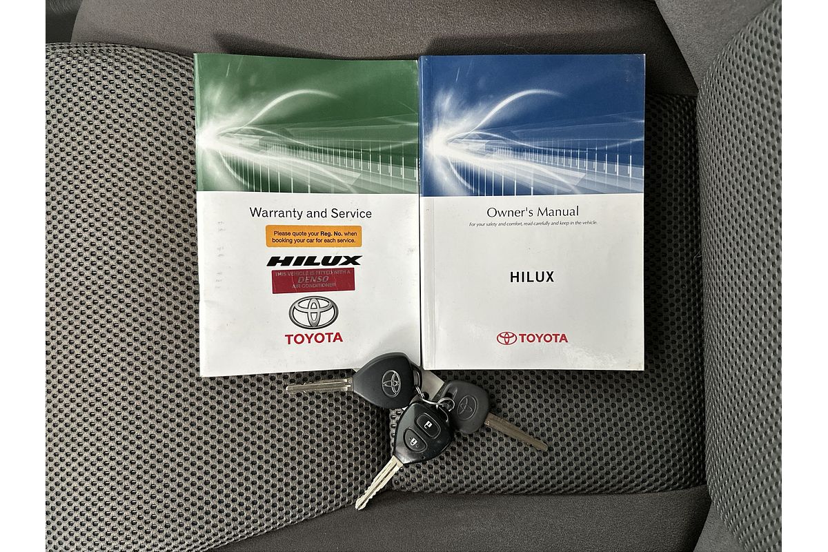 2013 Toyota Hilux SR KUN26R 4X4