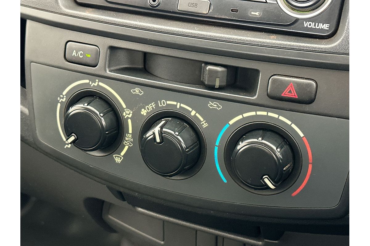 2013 Toyota Hilux SR KUN26R 4X4