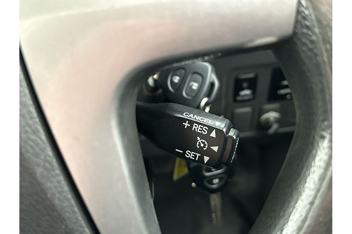 2013 Toyota Hilux SR KUN26R 4X4