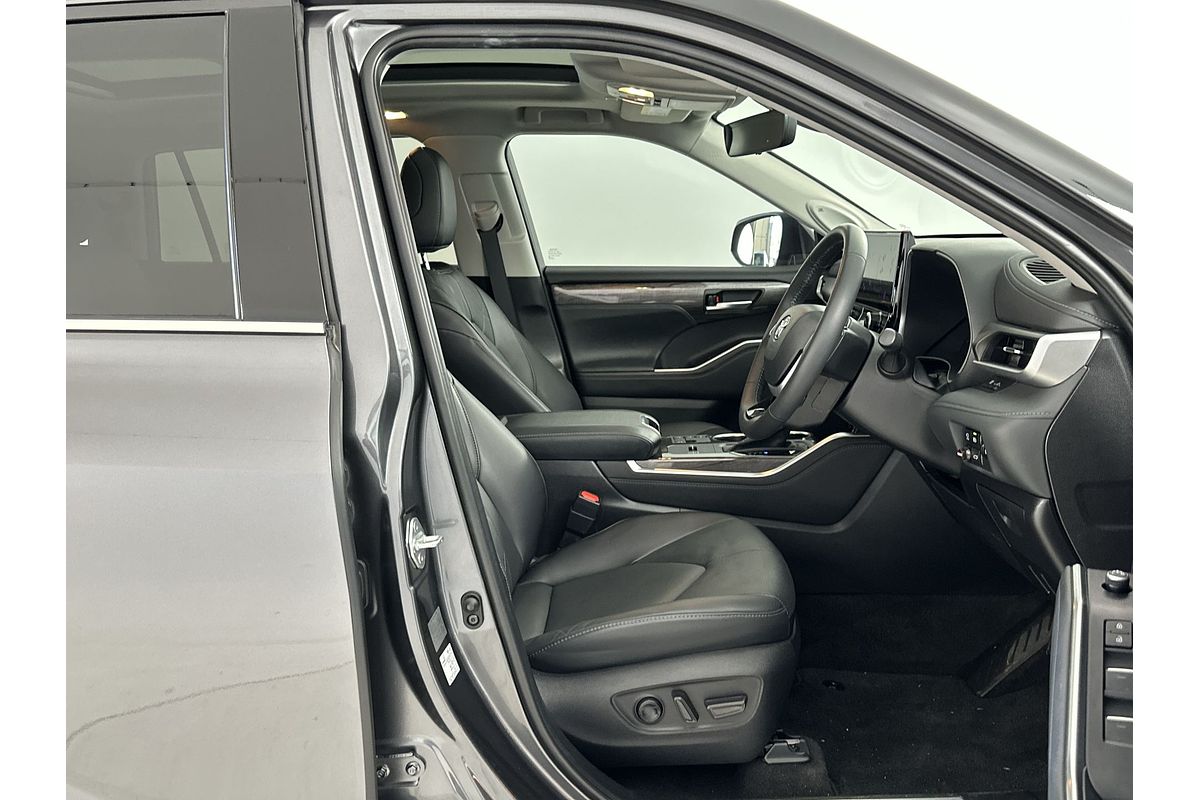 2023 Toyota Kluger Grande AXUH78R