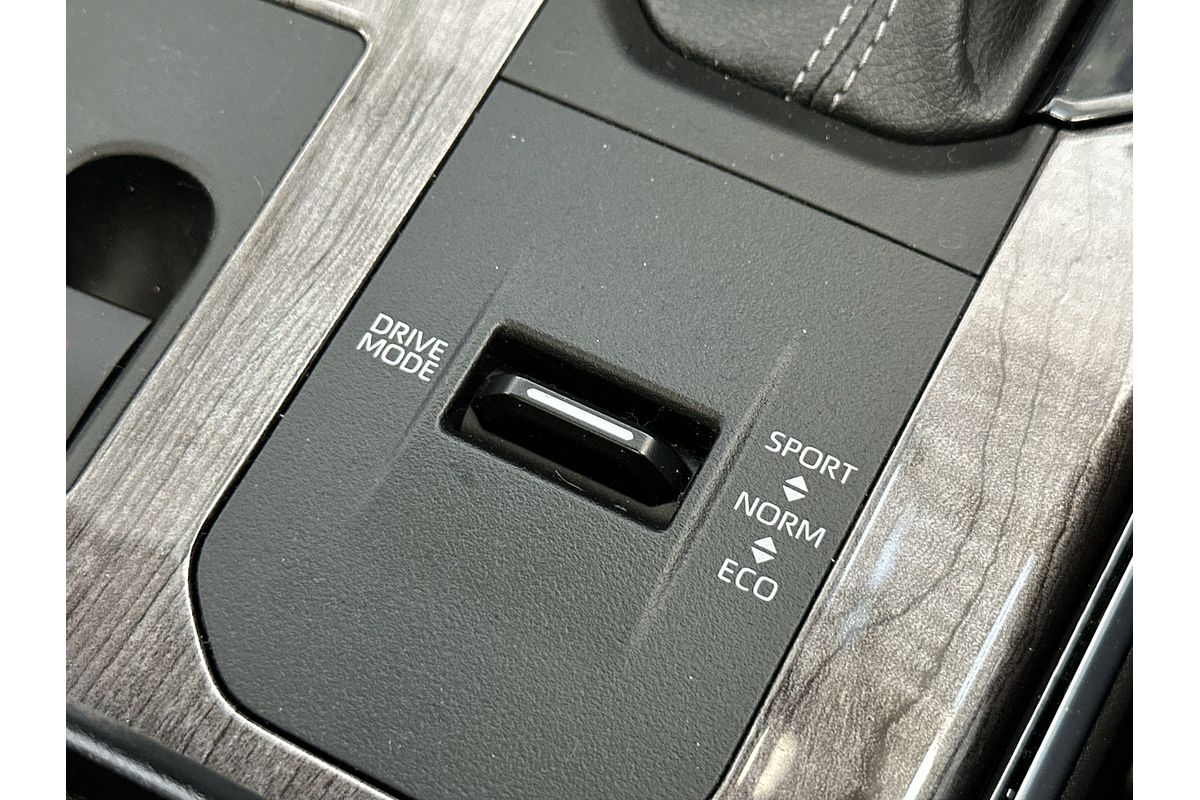 2023 Toyota Kluger Grande AXUH78R