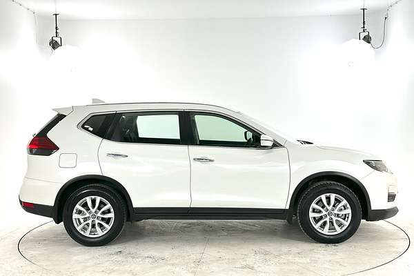2022 Nissan X-TRAIL ST T32