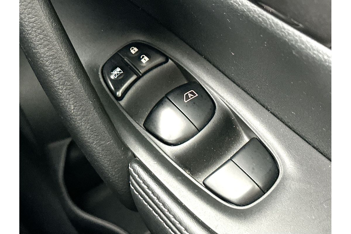 2022 Nissan X-TRAIL ST T32