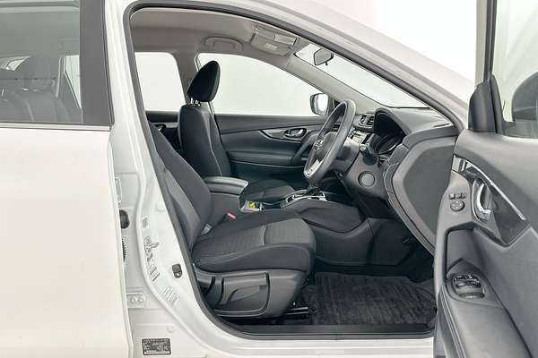2022 Nissan X-TRAIL ST T32