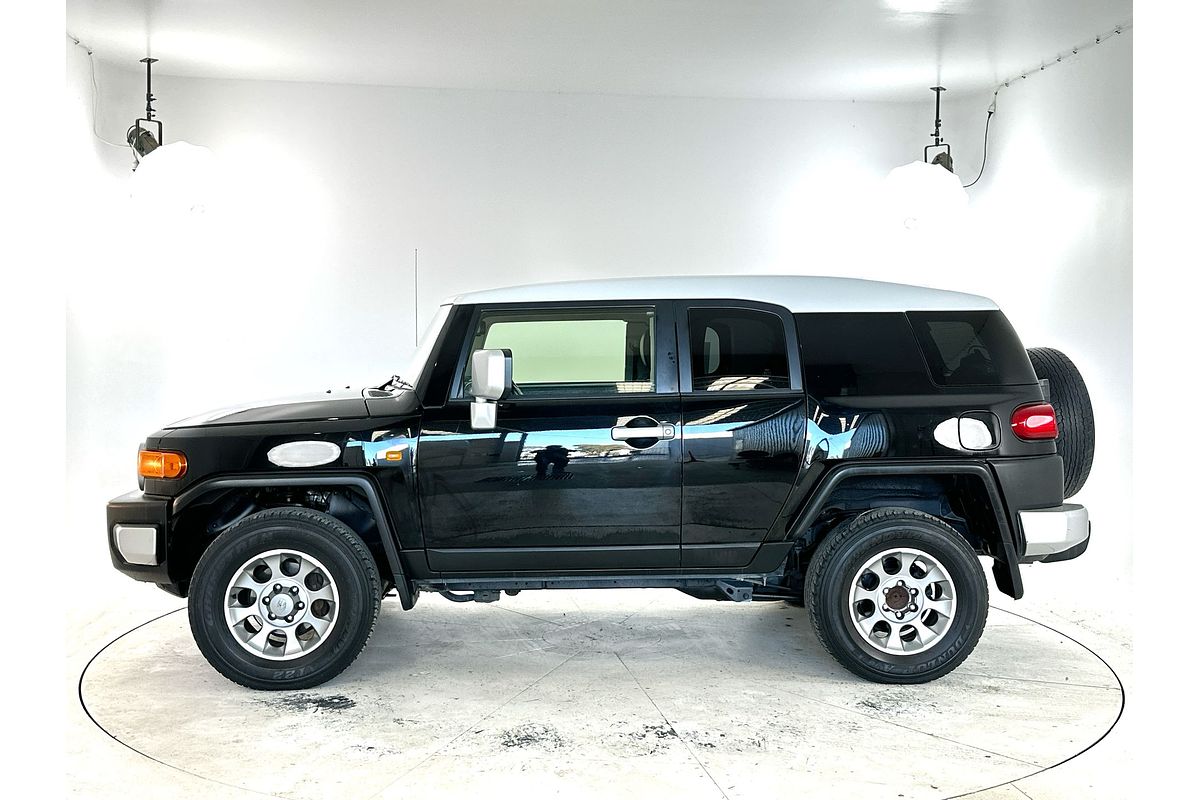 2012 Toyota FJ Cruiser GSJ15R