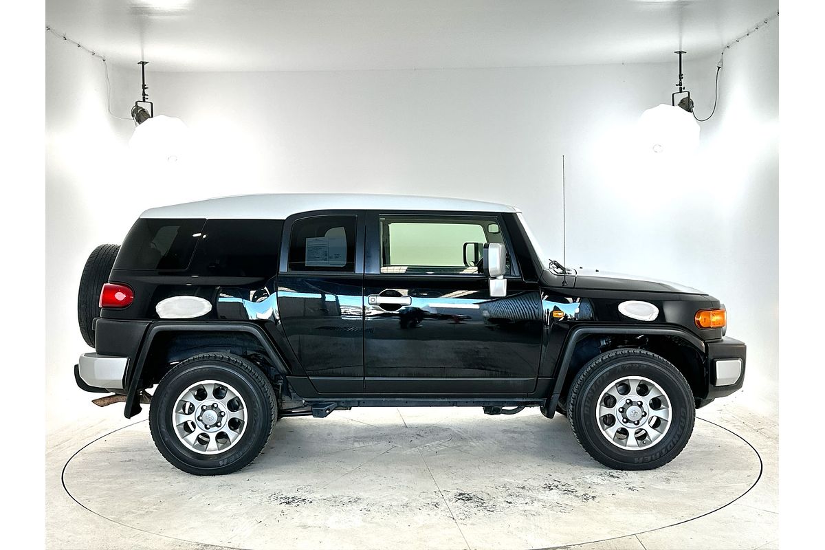 2012 Toyota FJ Cruiser GSJ15R