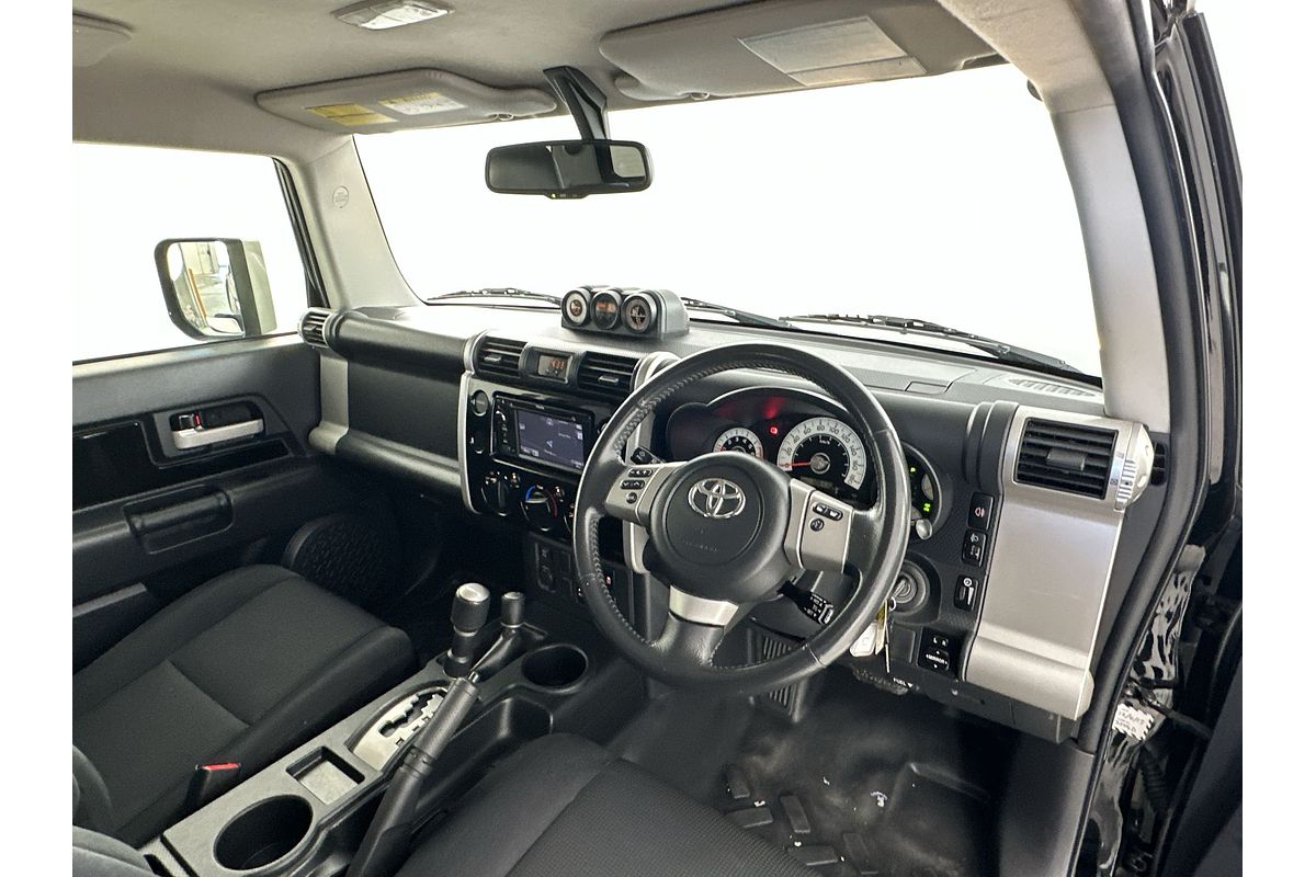 2012 Toyota FJ Cruiser GSJ15R