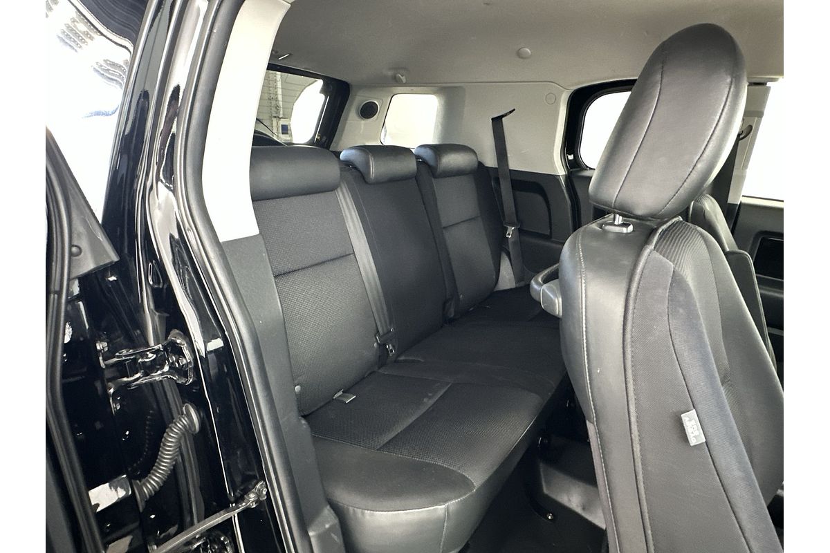 2012 Toyota FJ Cruiser GSJ15R