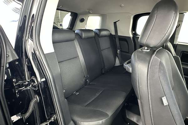 2012 Toyota FJ Cruiser GSJ15R