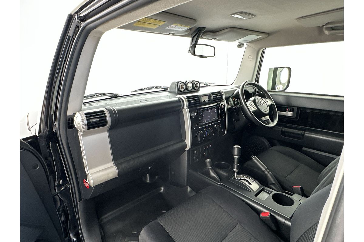 2012 Toyota FJ Cruiser GSJ15R