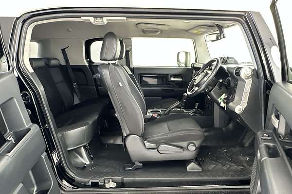 2012 Toyota FJ Cruiser GSJ15R