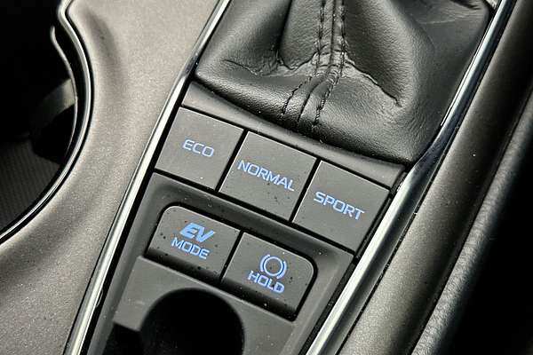2024 Toyota Camry Ascent AXVH70R