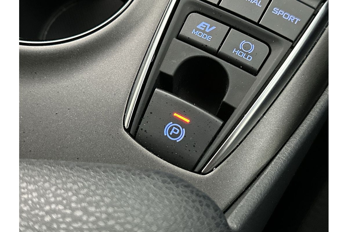 2024 Toyota Camry Ascent AXVH70R