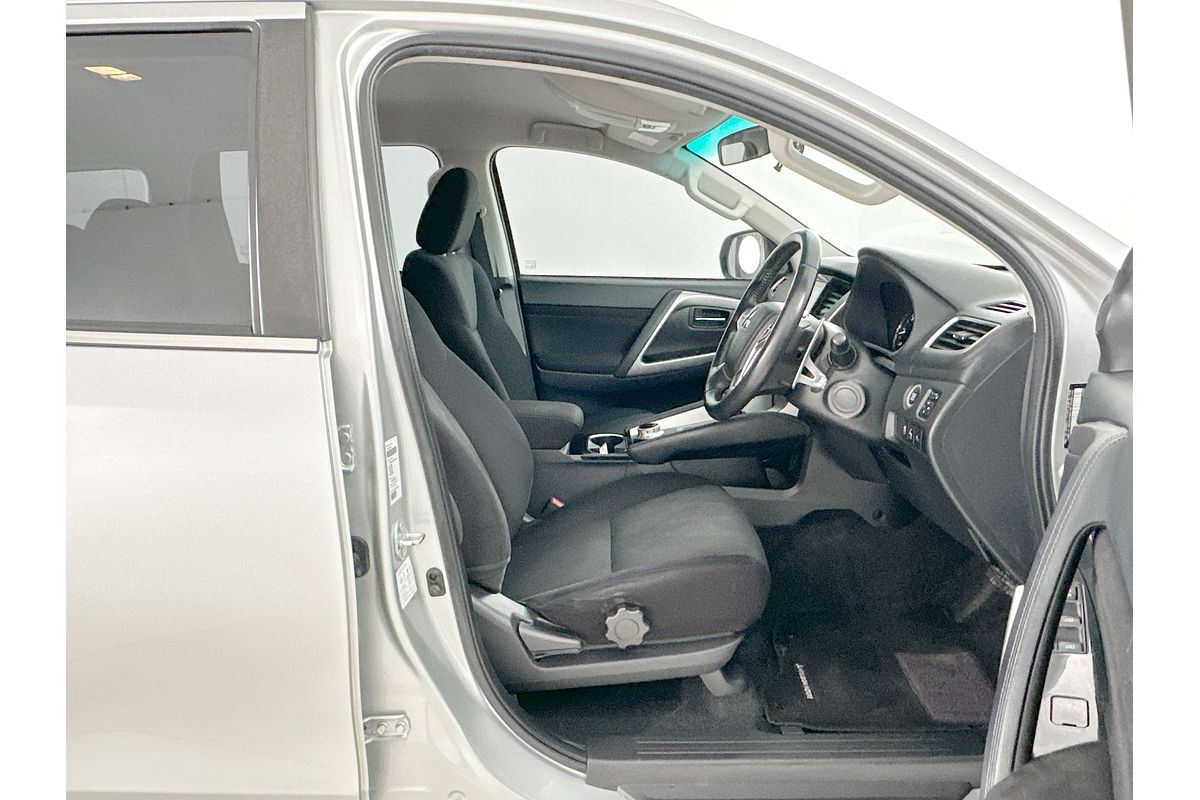 2020 Mitsubishi Pajero Sport GLX QF