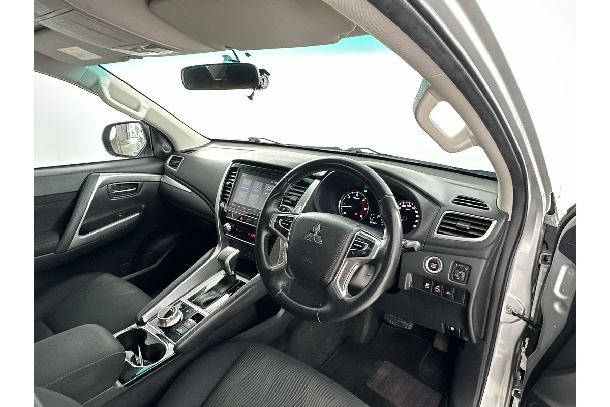 2020 Mitsubishi Pajero Sport GLX QF