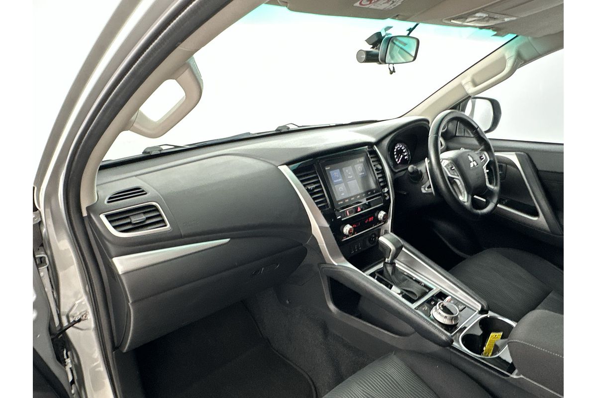 2020 Mitsubishi Pajero Sport GLX QF