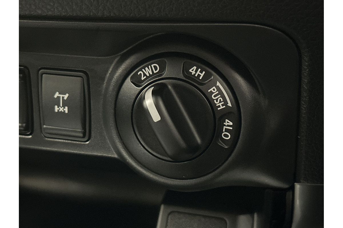 2023 Nissan Navara ST-X D23 4X4
