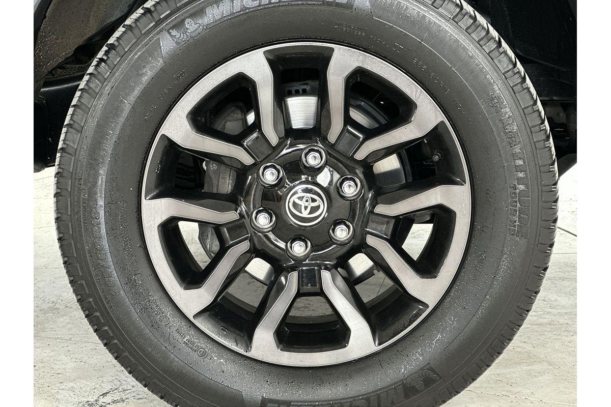 2020 Toyota Hilux Rogue GUN126R 4X4