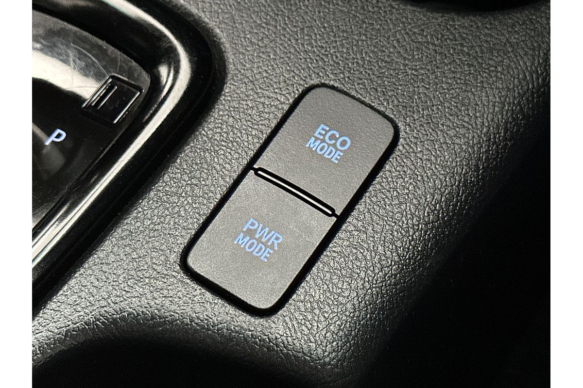 2020 Toyota Hilux Rogue GUN126R 4X4