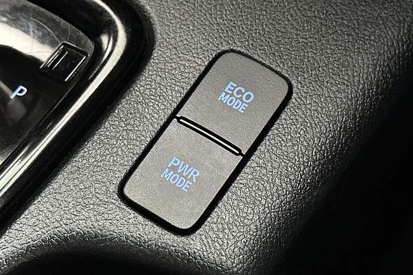 2020 Toyota Hilux Rogue GUN126R 4X4