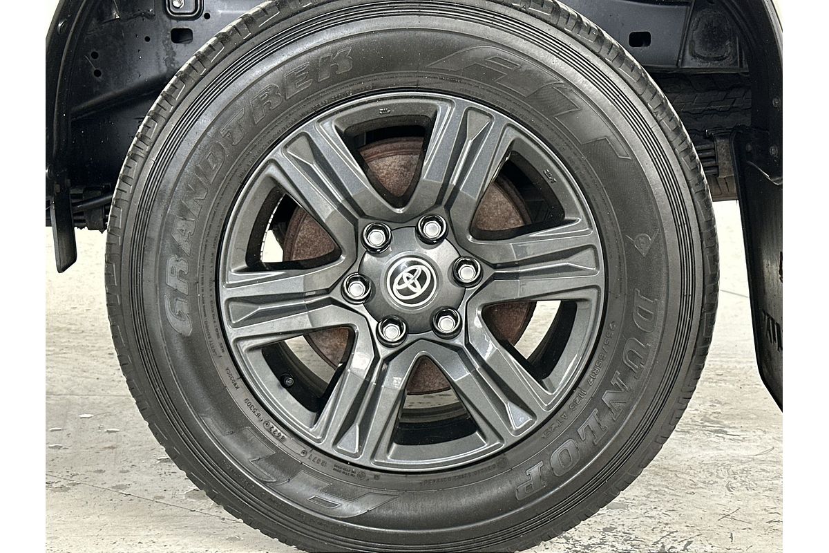 2022 Toyota Hilux SR GUN126R 4X4