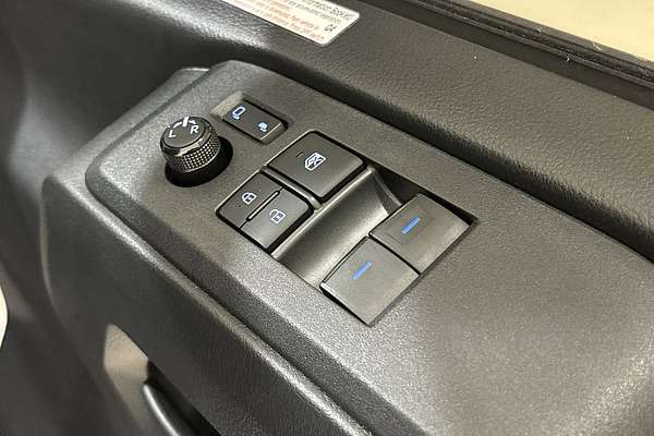2025 Toyota Hiace GDH300R LWB