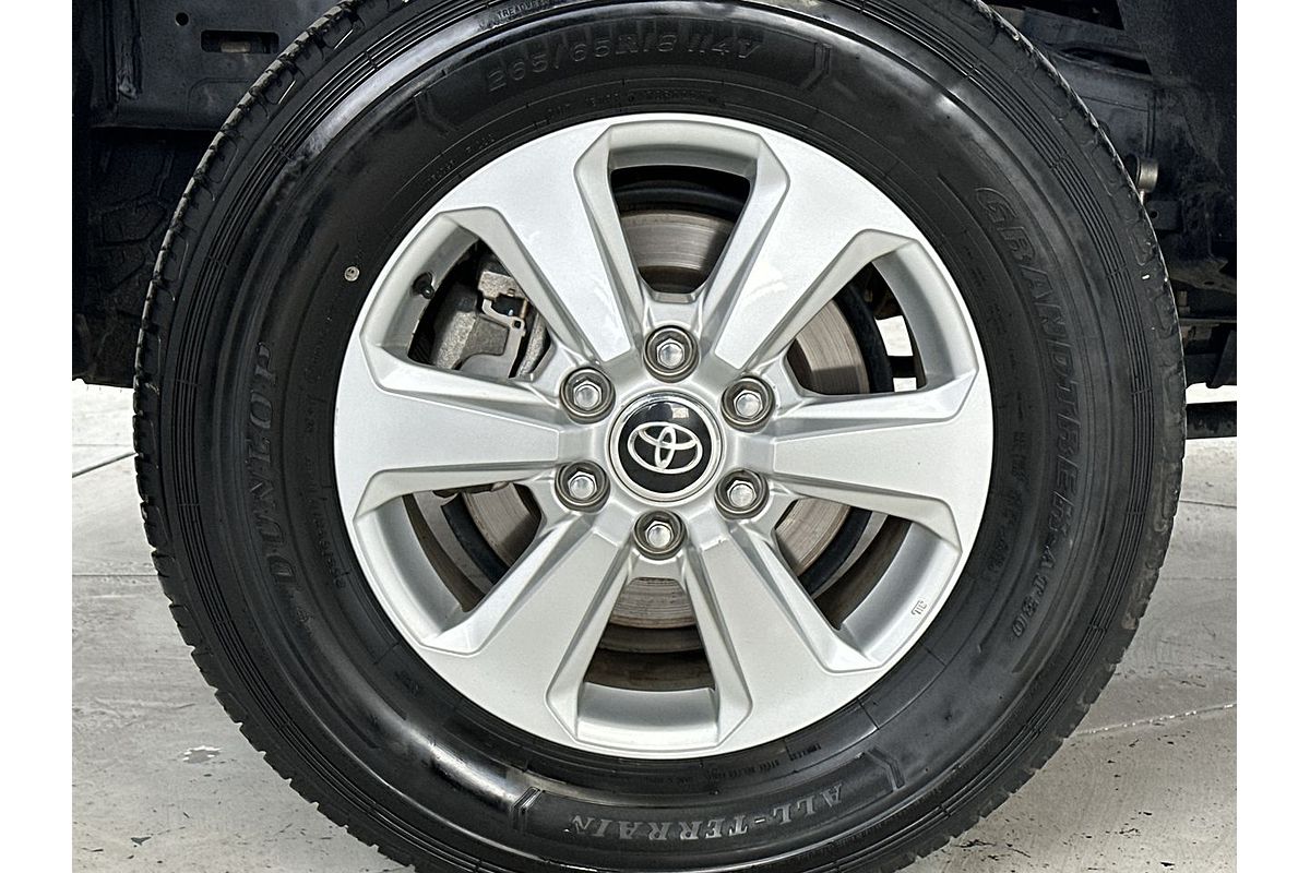 2023 Toyota Landcruiser GXL FJA300R