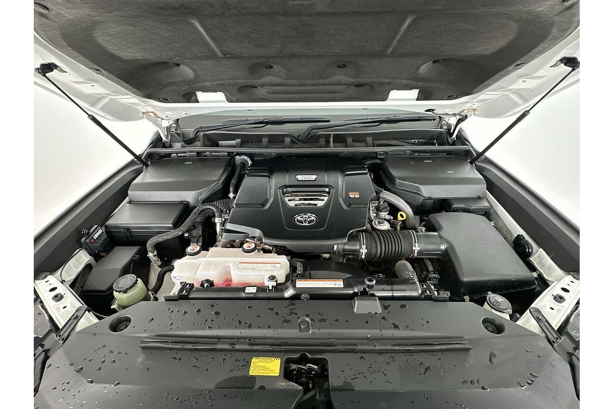 2023 Toyota Landcruiser GXL FJA300R