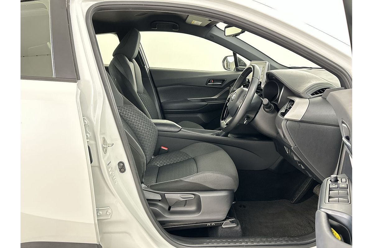 2023 Toyota C-HR GXL NGX10R