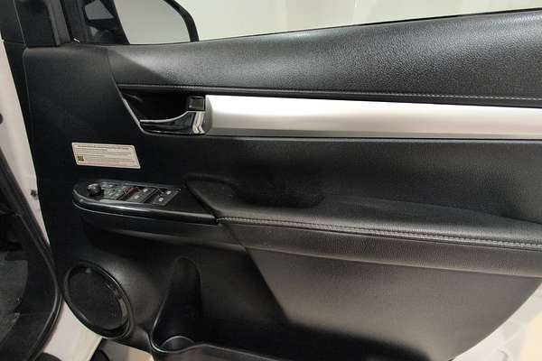 2021 Toyota Hilux SR5 GUN126R 4X4