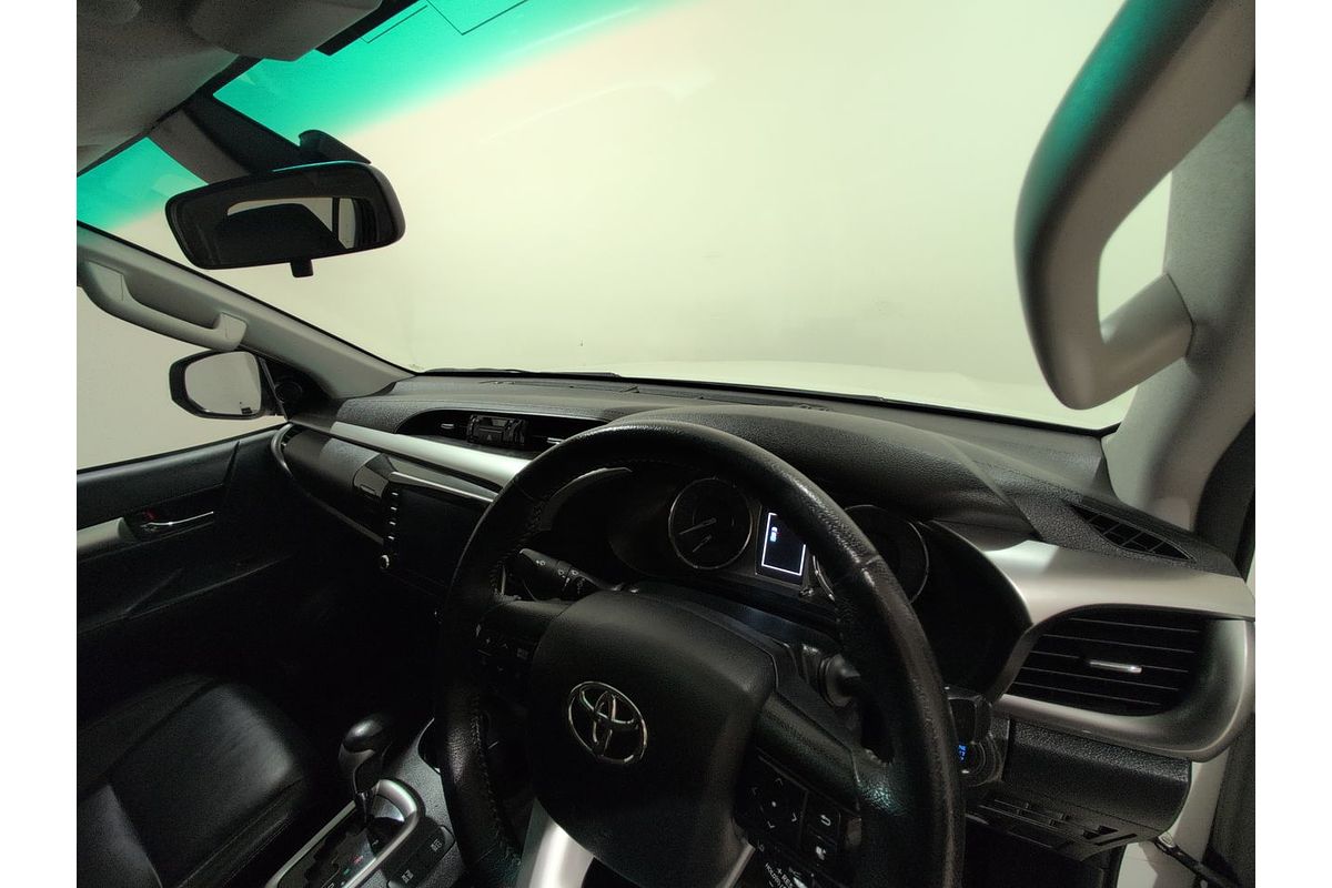 2021 Toyota Hilux SR5 GUN126R 4X4